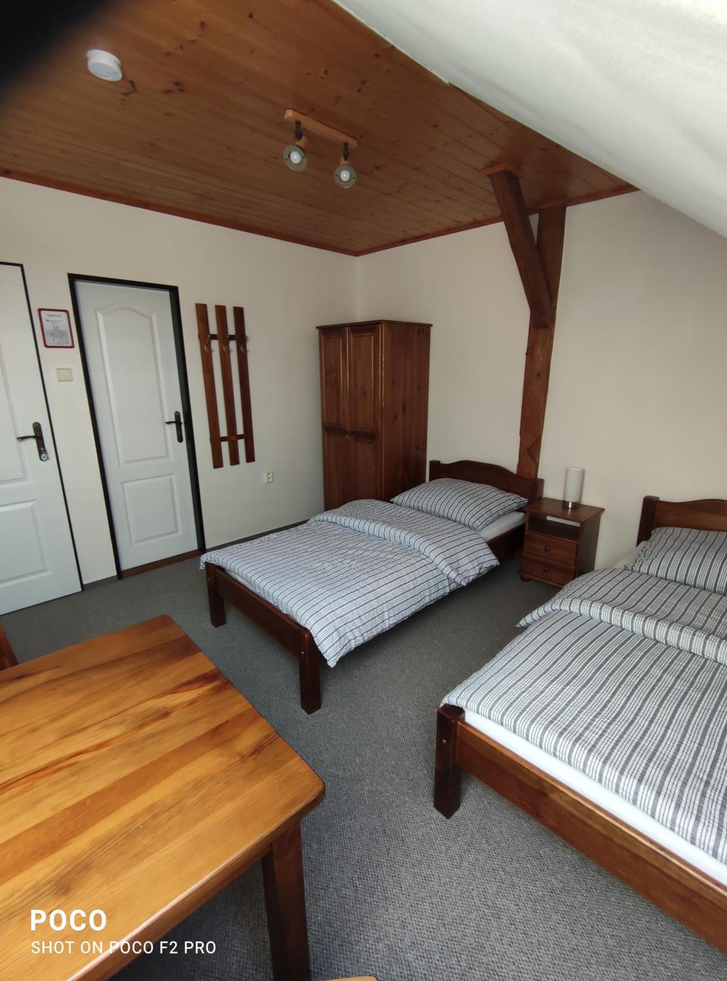 Zamecka Posta Penzion Neznasov Kamer foto