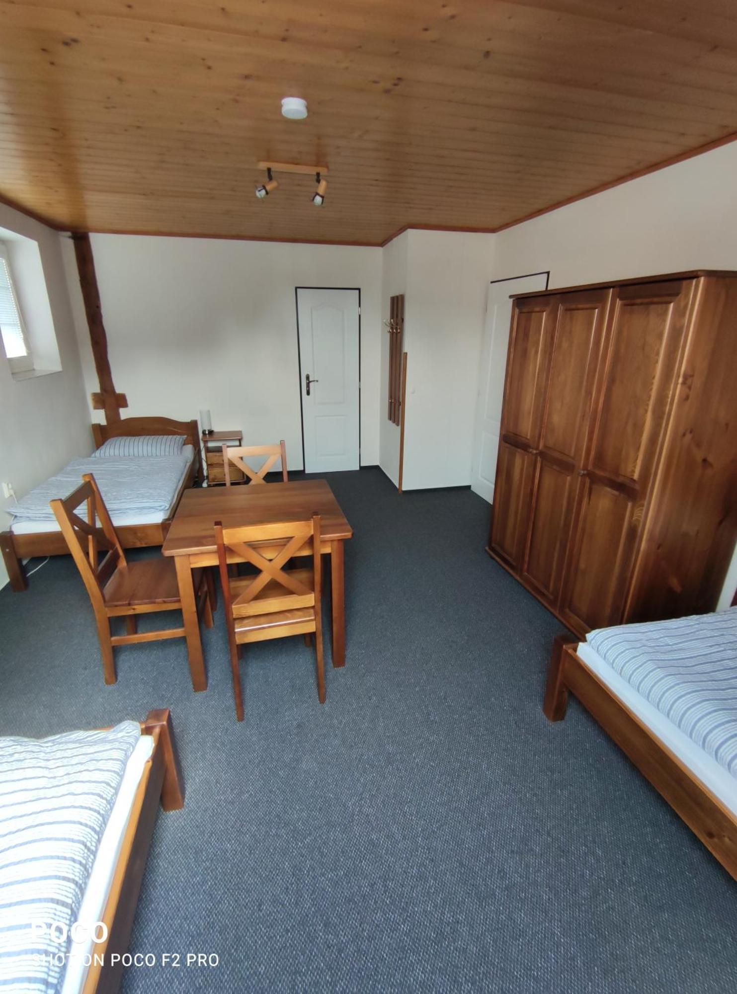 Zamecka Posta Penzion Neznasov Kamer foto